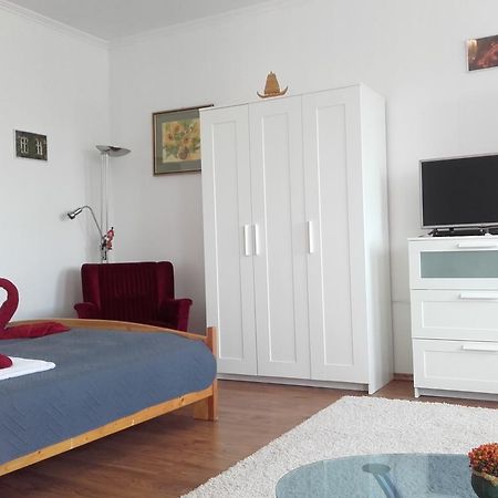 Éger Apartman Exterior foto
