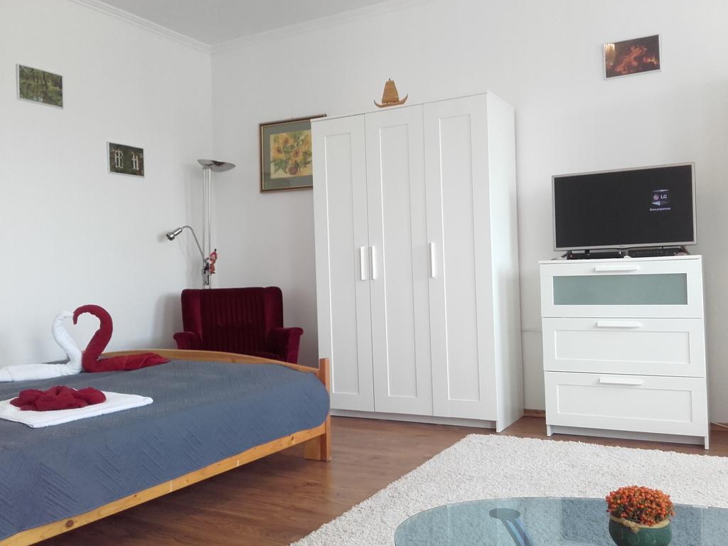 Éger Apartman Exterior foto
